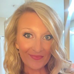 Meet your Posher, Amberly